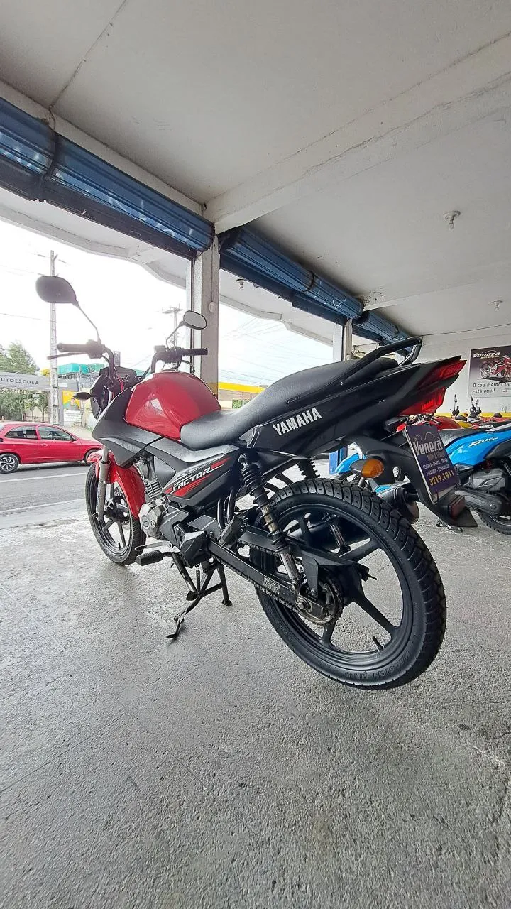 YAMAHA YBR 125 FACTOR ED TRASEIRA ESQUERDA